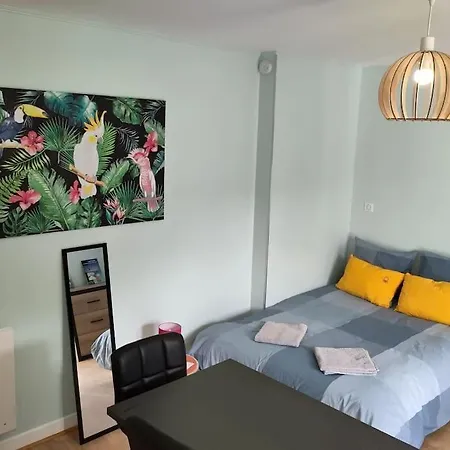 Refait A Neuf Pour 3 Personnes Avec Wi-fi Апартаменты *