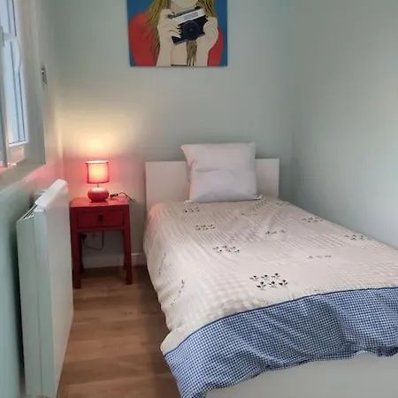 Refait A Neuf Pour 3 Personnes Avec Wi-fi Apartment Vic-sur-Cere
